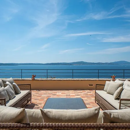 Vila 12br Sainte-Maxime